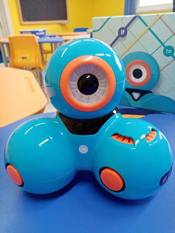 dash-e-dot